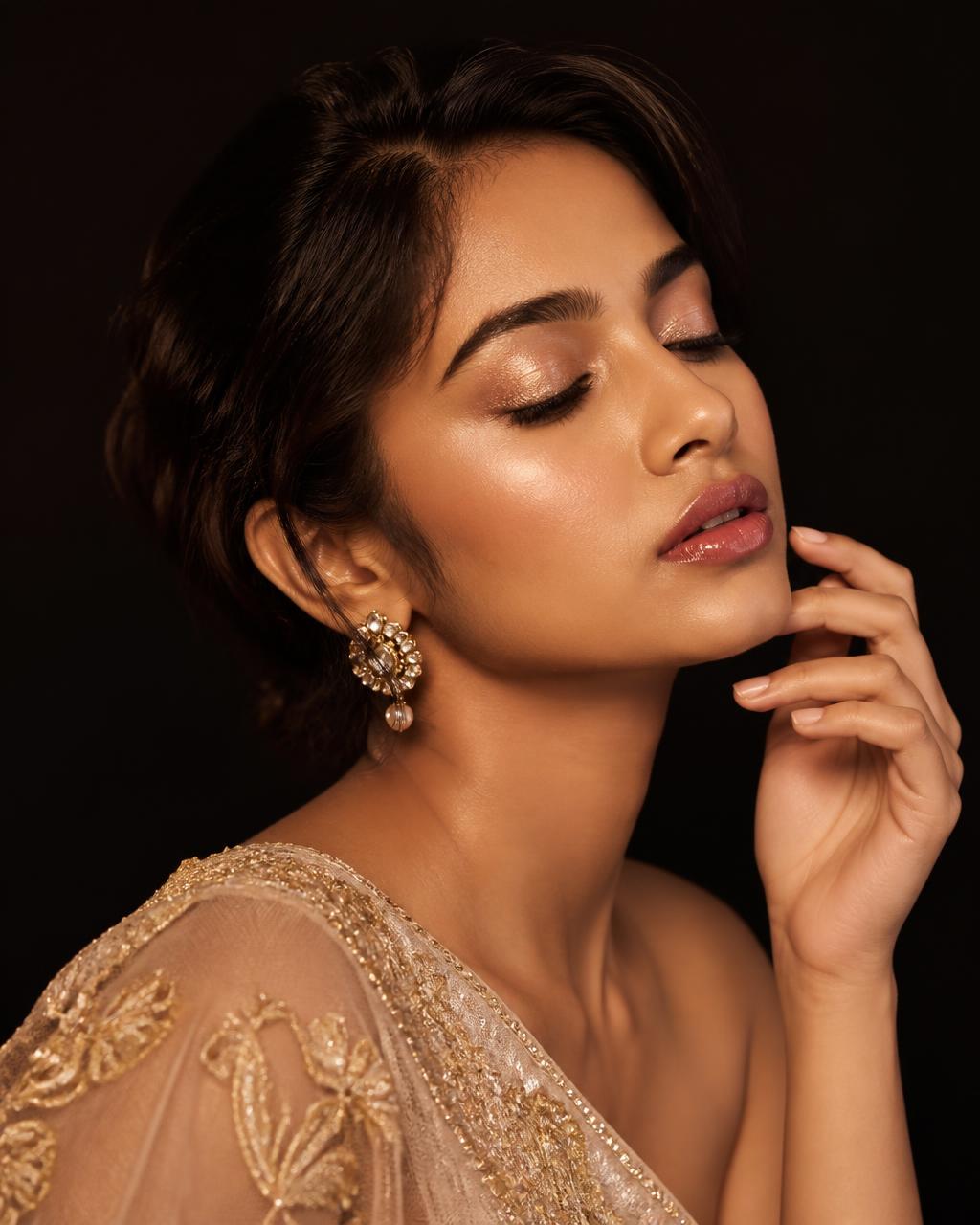 Engagement Makeup by Saba Kounain Fatima
